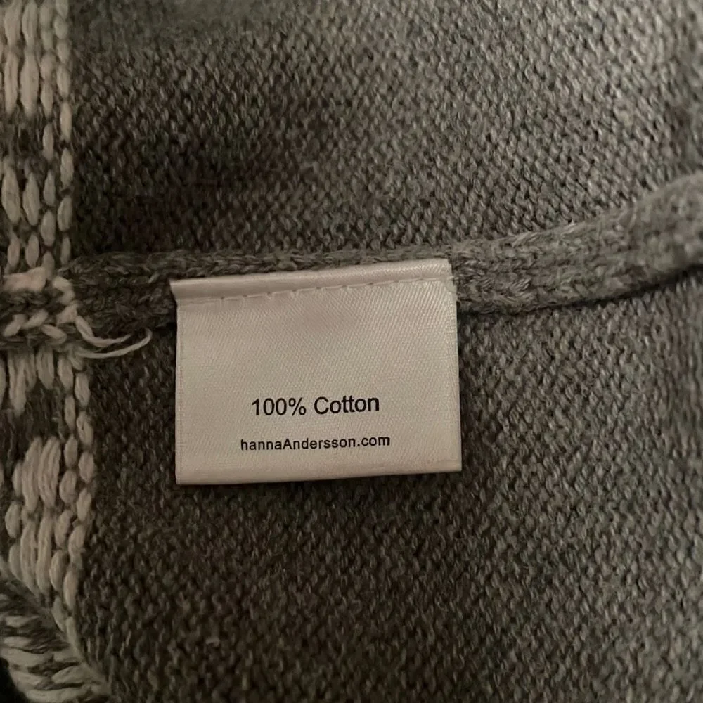 Hanna Andersson Kids' Gray White Knit V-Neck Sweater Vest